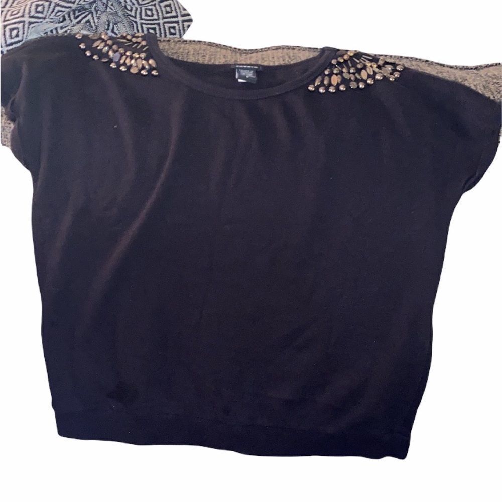 ✨Torrid Beaded Sleeveless Sweatshirt✨